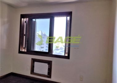 iWD73mzL21X2m50Y_10478640de13a08a02